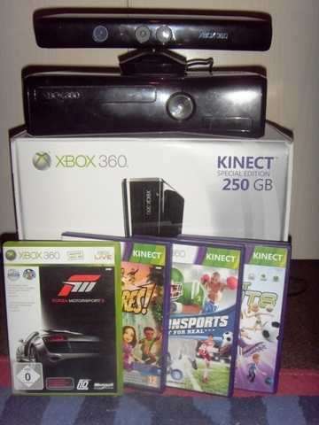 X BOX 360 Slim Kinect 250 GB, 5 Spiele und 2 Kontroller+Headset